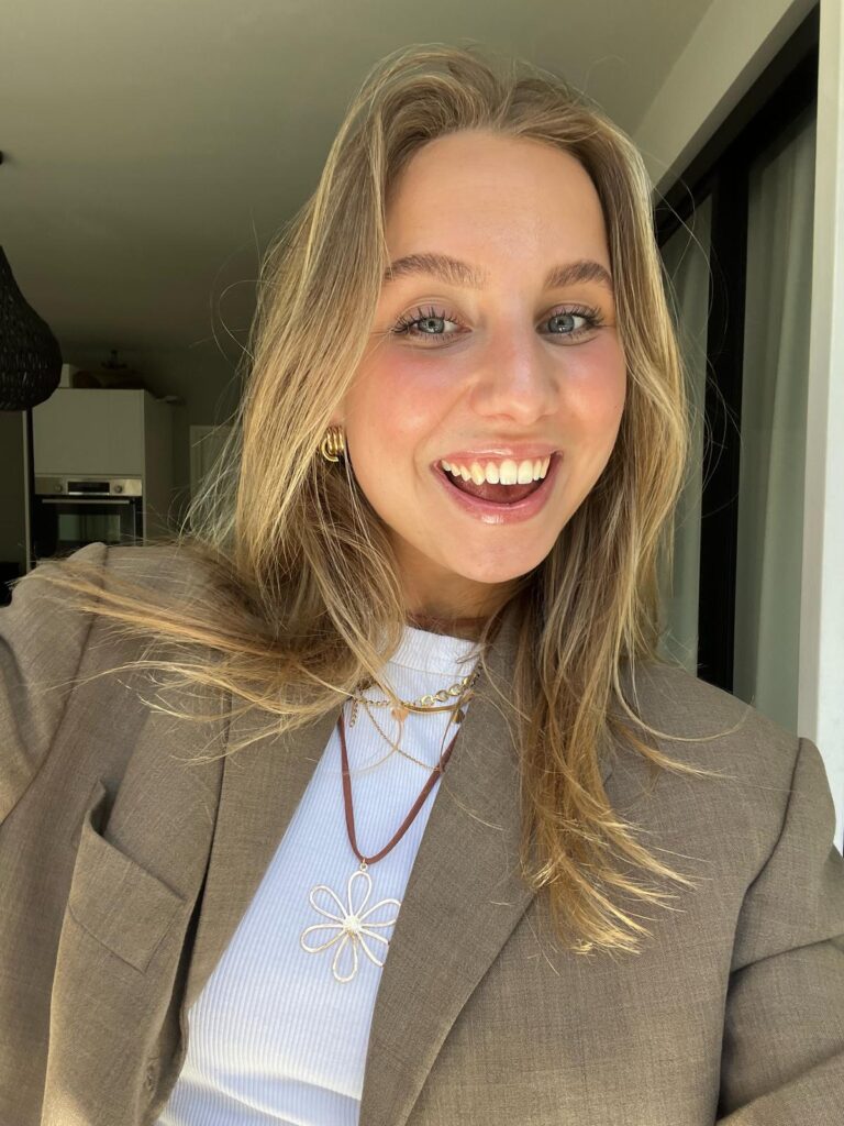 Portret van Flore Vermeulen